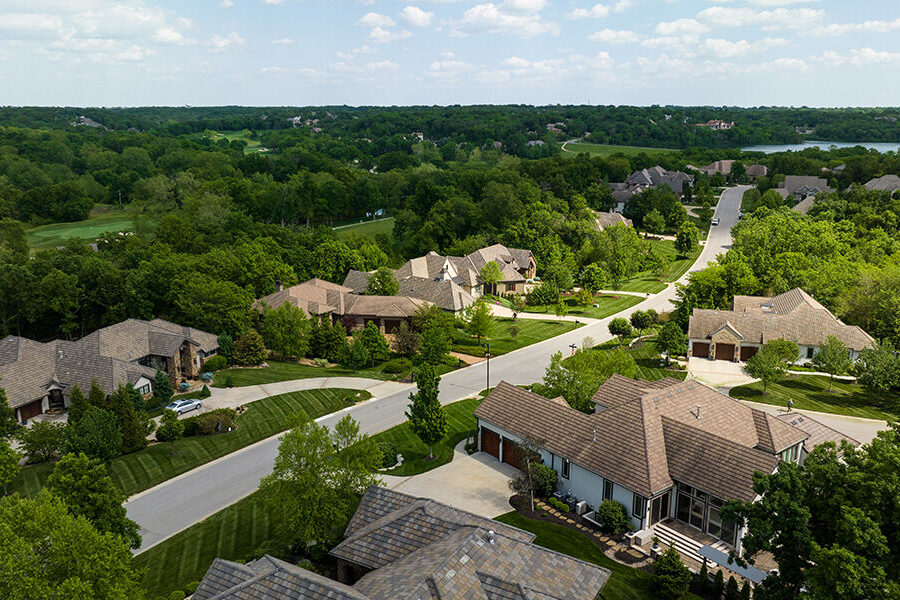 Uncover the Secret of Loch Lloyd Homes for Sale: Missouri's Hidden Treasure